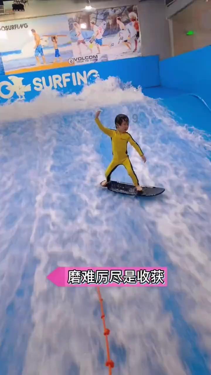 可爱奥莉甜美夏装