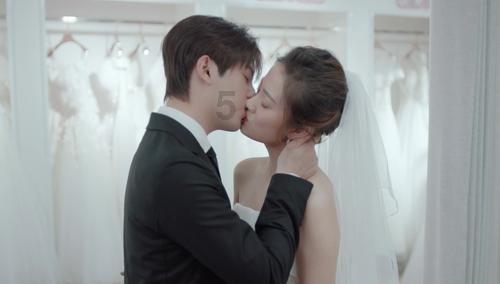 小萌妹的甜美装扮