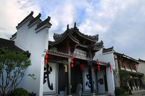 目前在西宁医治白内障有效的方法有哪些啊？游戏画面