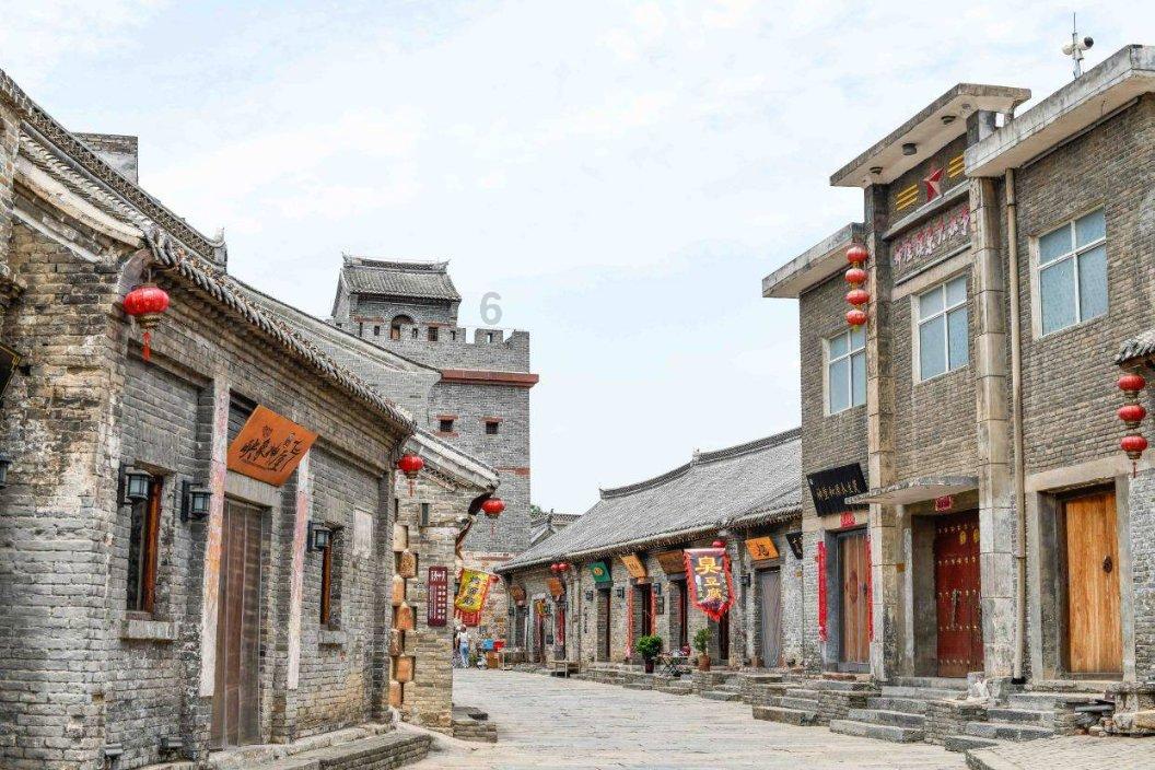 未领结婚证的两人住宾馆被警察查询，你觉得算不算犯罪？游戏画面