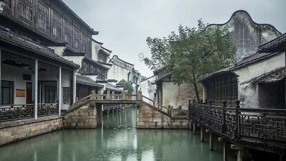 逃出安逸小乡村